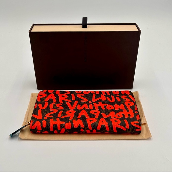 NEVER USED Louis Vuitton Limited Edition Stephen Spouse Orange Graffiti Wallet - Picture 4 of 14